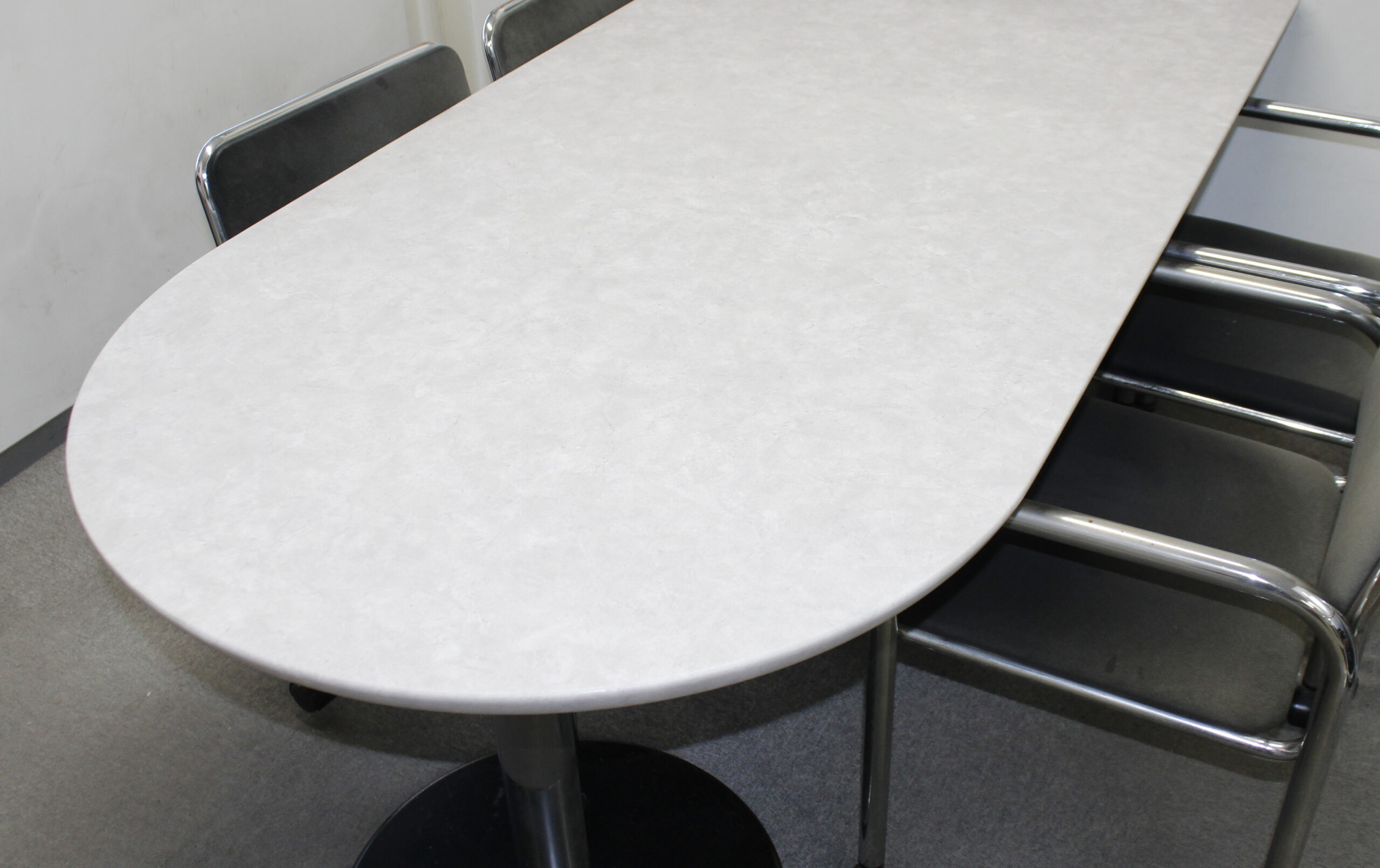 B装飾ダイノックシート張り施工後